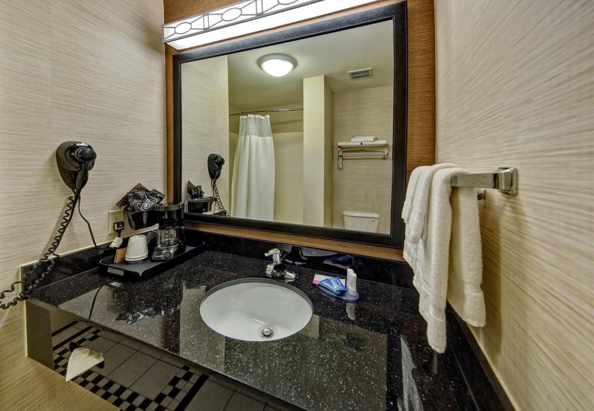 Fairfield Inn And Suites By Marriott Oklahoma City Airport Zewnętrze zdjęcie